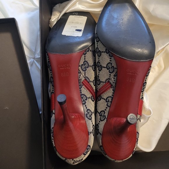 GUCCI~VERY RARE~GG MONOGRAM D RING ZIPPERED STILETTO POINTED TOE RED LEATHER - Picture 17 of 17